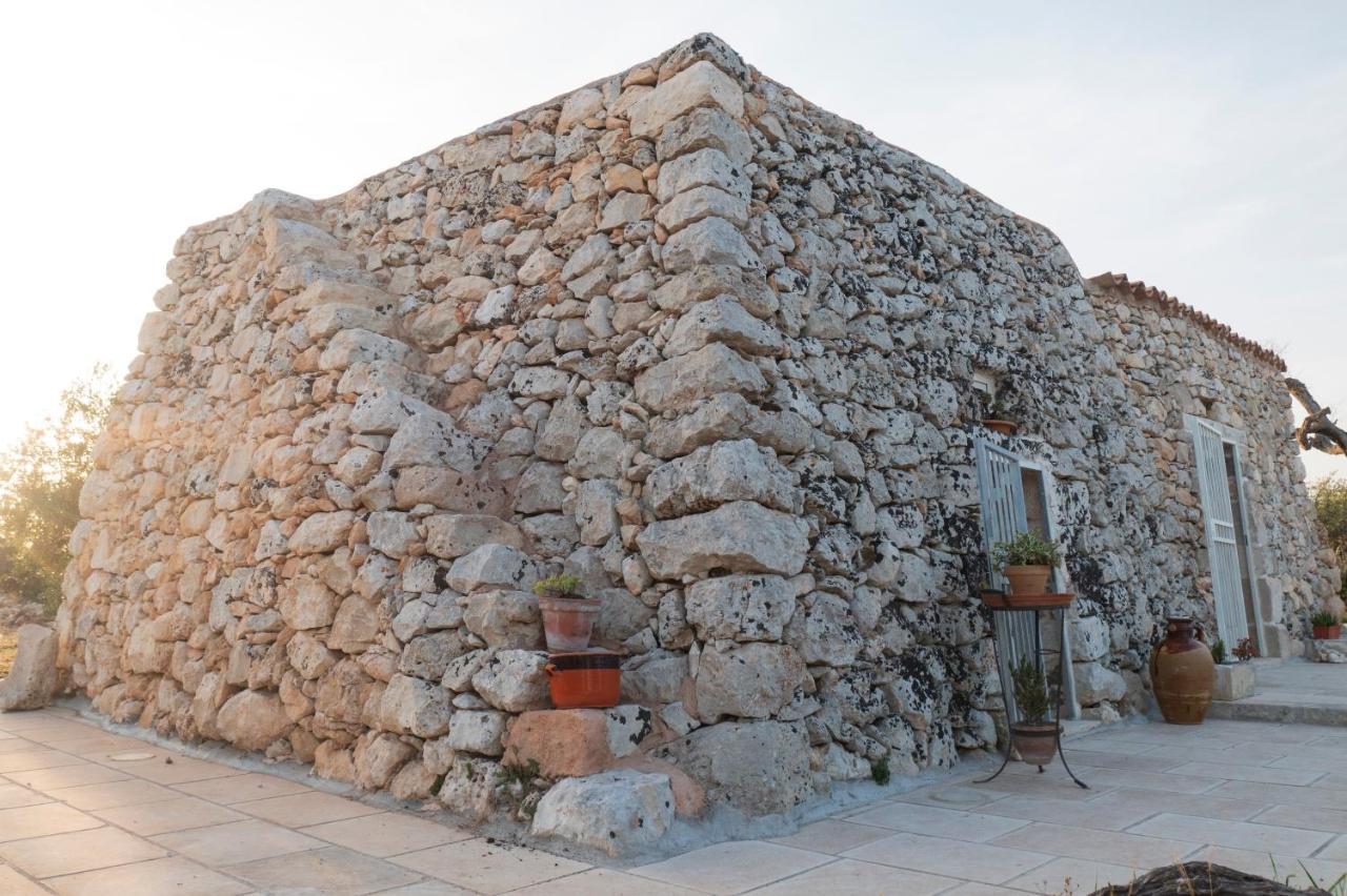 شقة La Nicchia-Trullo Corigliano dʼOtranto المظهر الخارجي الصورة