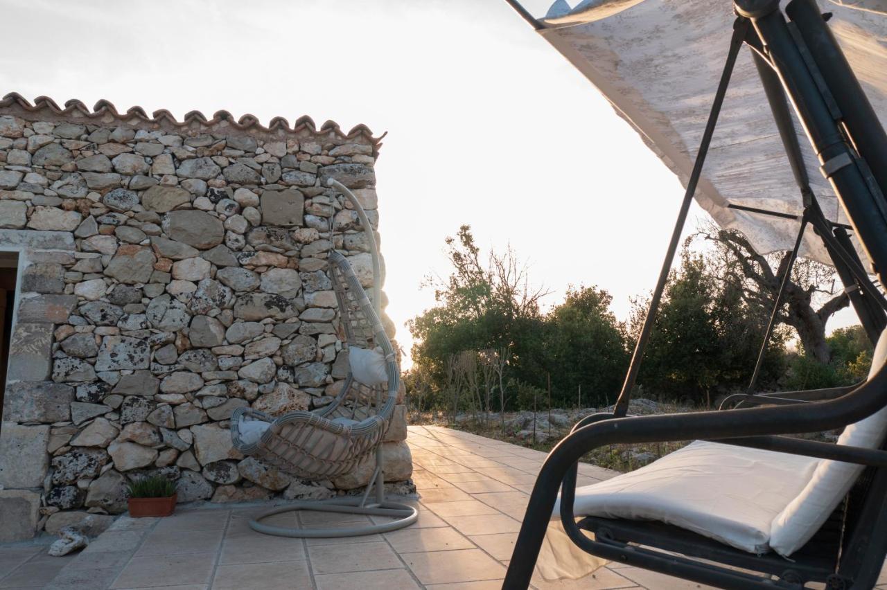 شقة La Nicchia-Trullo Corigliano dʼOtranto المظهر الخارجي الصورة